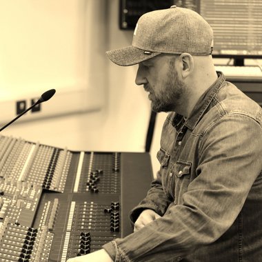 Clive M. - Freelance Audio Engineer