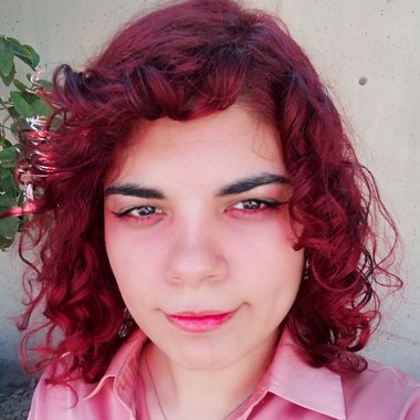 Grezia G. - Freelance Graphic Designer