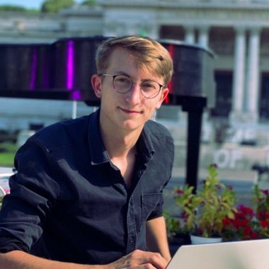 Xavier C. - Freelance Web Developer