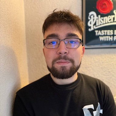 Luka J. - Freelance Web Developer