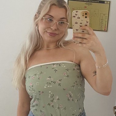 Kaitlin T. - Freelance Ugc Creator