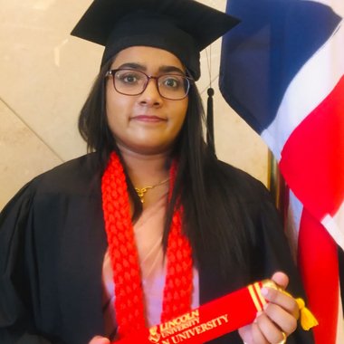 Shashini E. - Freelance Presentation Designer