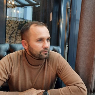 Vitali L. - Freelance Web Designer