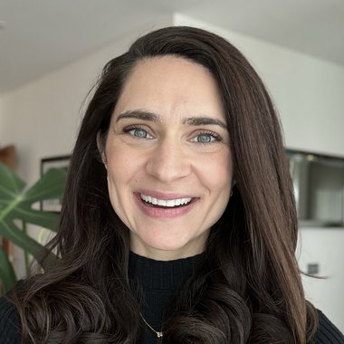 Sarah D. - Freelance Content Strategist