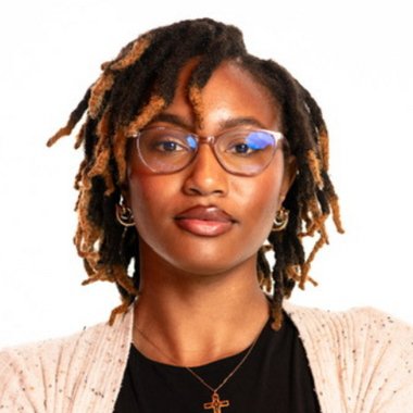 Precious W. - Freelance Copywriter