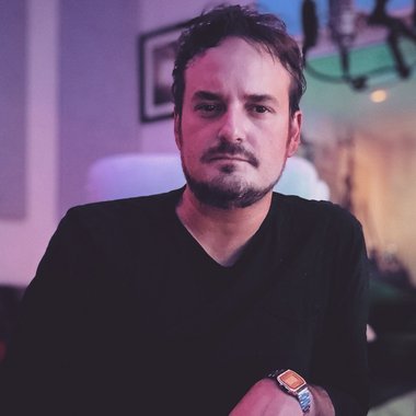 Josh S. - Freelance Fractional Cmo