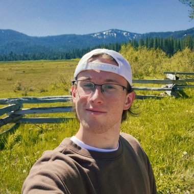 ELIJAH S. - Freelance Music Producer