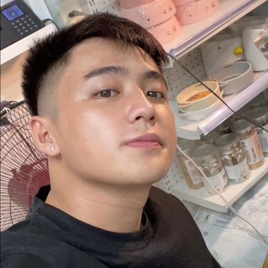 Chijiaky A. - Freelance Graphic Designer