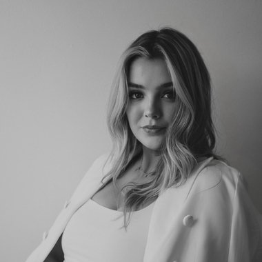 Alli V. - Freelance Content Strategist