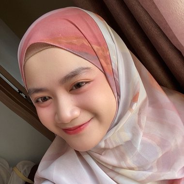 Nur S. - Freelance Digital Marketer