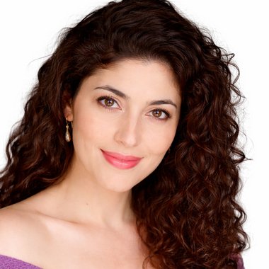 Sonia G. - Freelance 1st Assistant Director