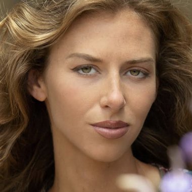 asiabronicki2056 - Freelance Vector Illustrator