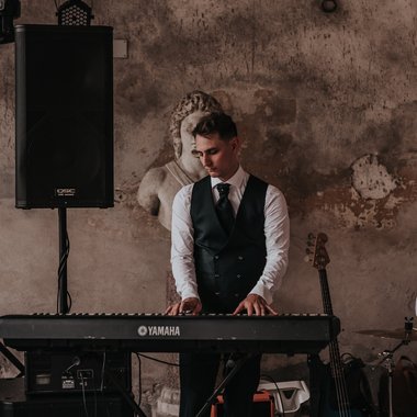 Giovanni - Freelance Music Producer