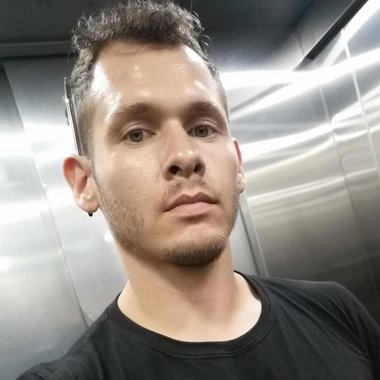 Ruben P. - Freelance Web Designer