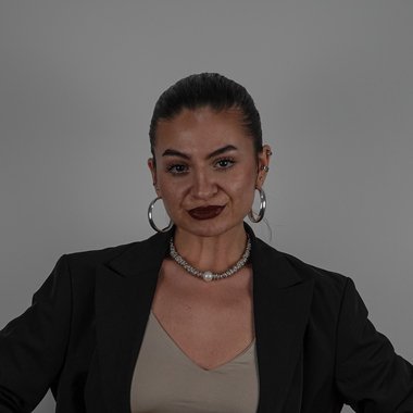 Raluca Z. - Freelance Photographer