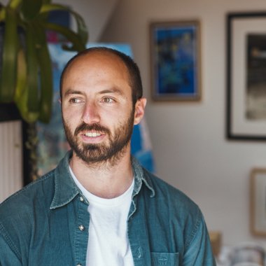 Julien M. - Freelance Graphic Designer