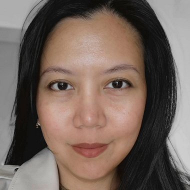 Angelee M. - Freelance Graphic Designer