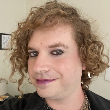 Stevie S. - Freelance Assistant Editor