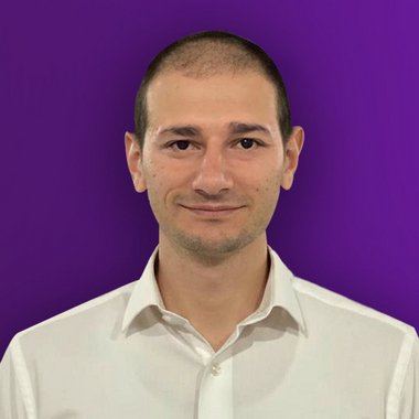 Mohamed K. - Freelance Presentation Designer