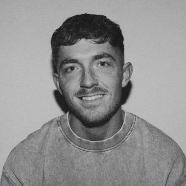 Charlie T. - Freelance Social Media Freelancer