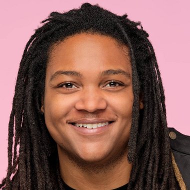 Elliott H. - Freelance Videographer