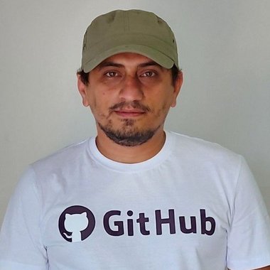 Ruslan M. - Freelance App Developer
