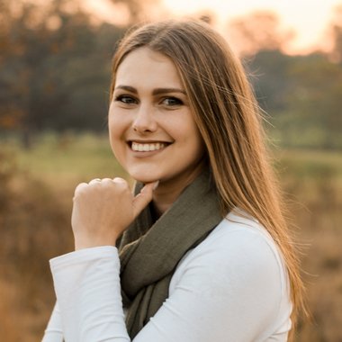 Hanné T. - Freelance Assistant Editor
