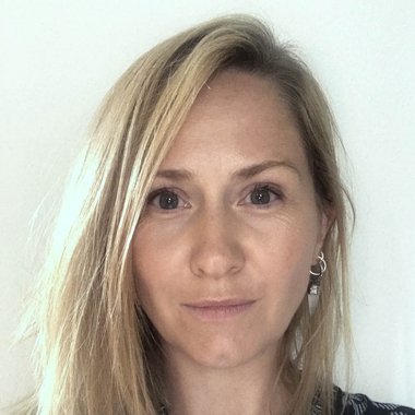 KamilaKudziela - Freelance Graphic Designer