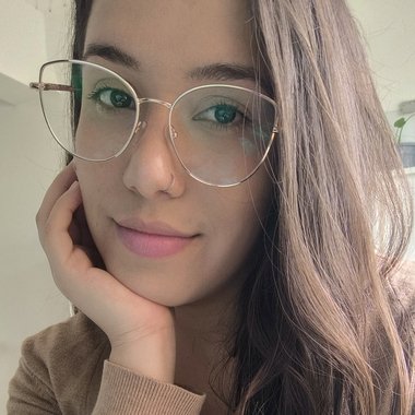 María G. - Freelance Ecommerce Developer