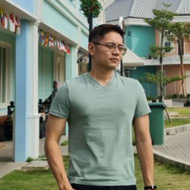 Rivan R. - Freelance Motion Graphic Designer