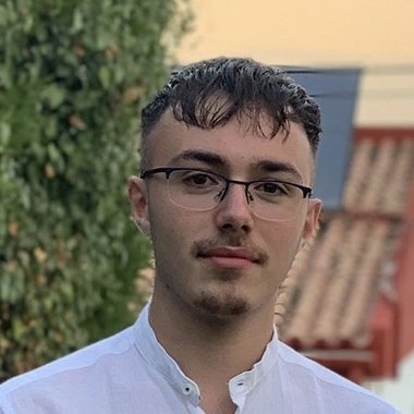 Hamza A. - Freelance Web Developer