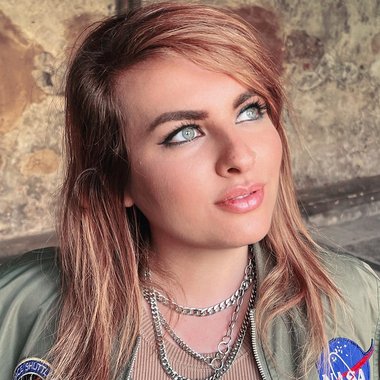 Lauren C. - Freelance Content Creator