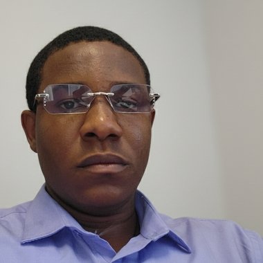 Chikezie V. - Freelance Web Developer