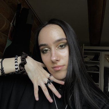 Anete V. - Freelance Music Producer