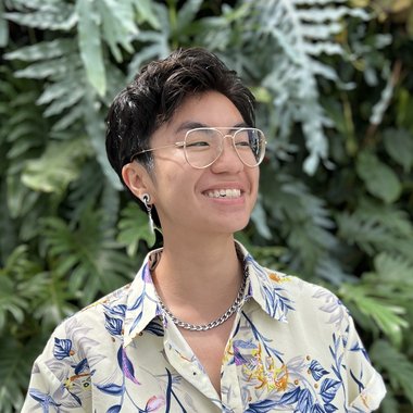 Naomi T. - Freelance Brand Designer