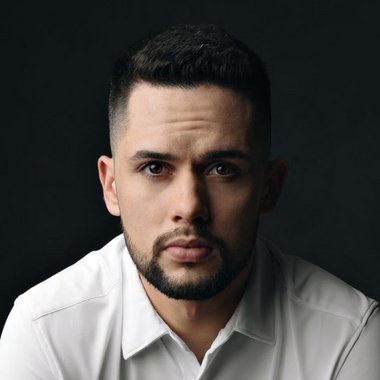 Léo M. - Freelance Digital Marketer