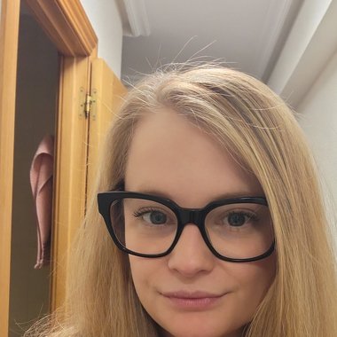 Lindsay W. - Freelance Content Creator