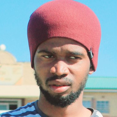 Athabile S. - Freelance Pitch Deck Designer