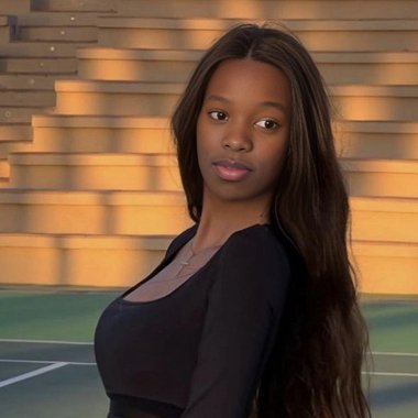 Sharonne24 - Freelance Ui Designer