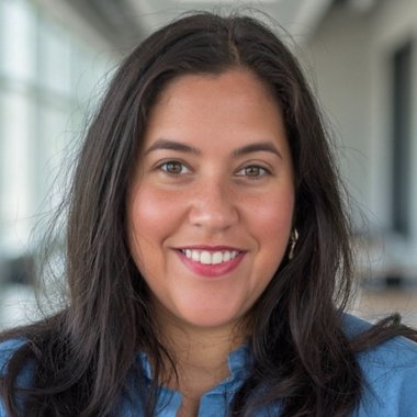 Caroline T. - Freelance Social Media Freelancer