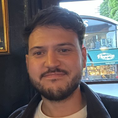 Thomas L. - Freelance Ui Designer