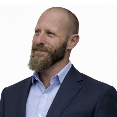 Tom B. - Freelance Influencer Marketing Manager