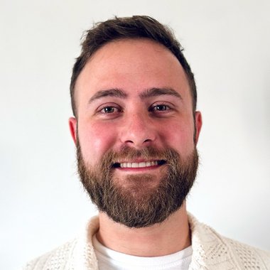 Fernando R. - Freelance Designer