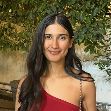 Bharti S. - Freelance Stylist