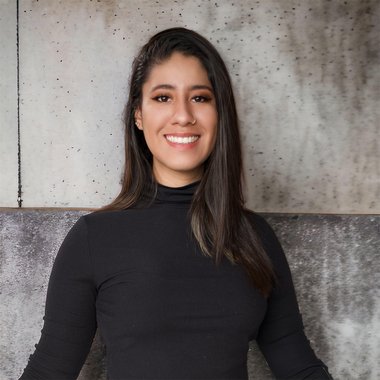 LÍANA G. - Freelance Community Manager