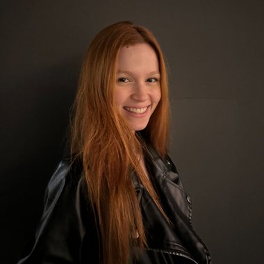 Victtoria C. - Freelance Web Designer