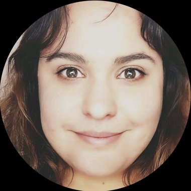 carriepetticrew22344 - Freelance Graphic Designer