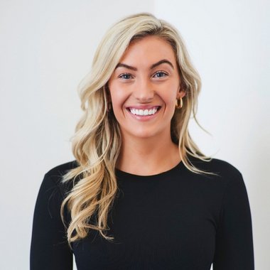 Isabella W. - Freelance Growth Marketer