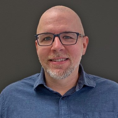 Pete H. - Freelance Designer