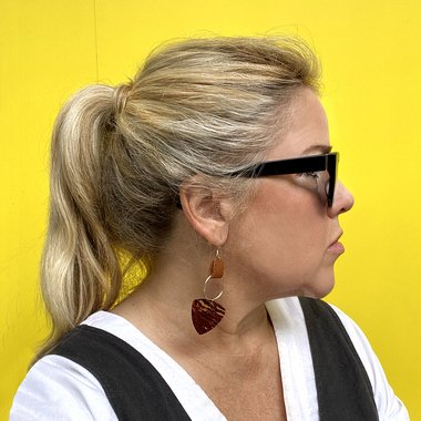 Lisa A. - Freelance Brand Designer